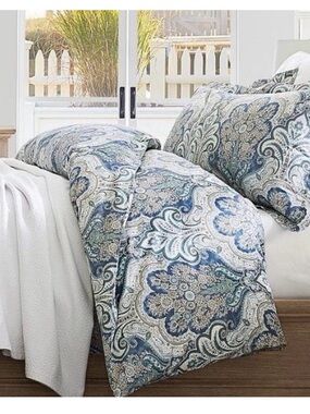 Pottery Barn Jordana King Duvet